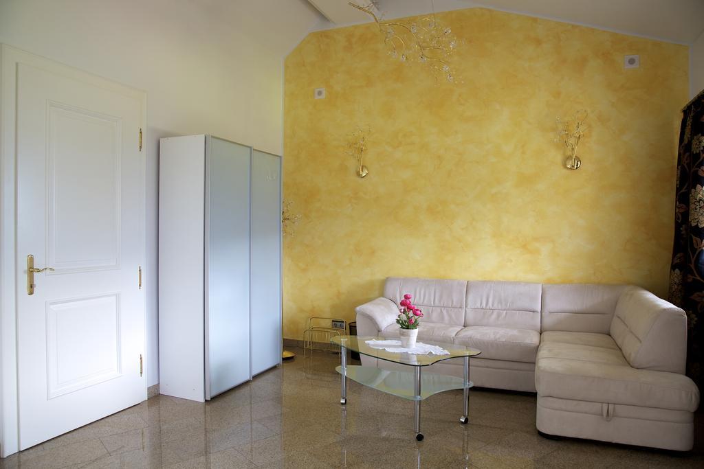 Villa Victoria Hermagor-Pressegger See Bilik gambar